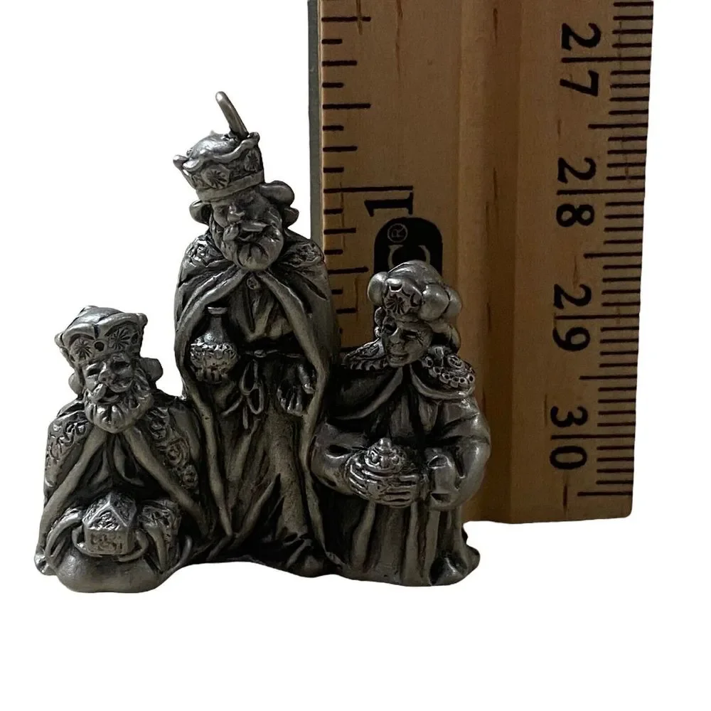 Hallmark Keepsake Miniature Ornaments‎ The Nativity Series 1999 Fine Pewter